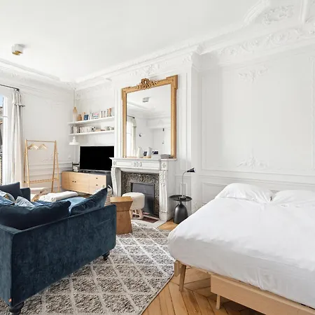 Veeve - A Vision In White Париж